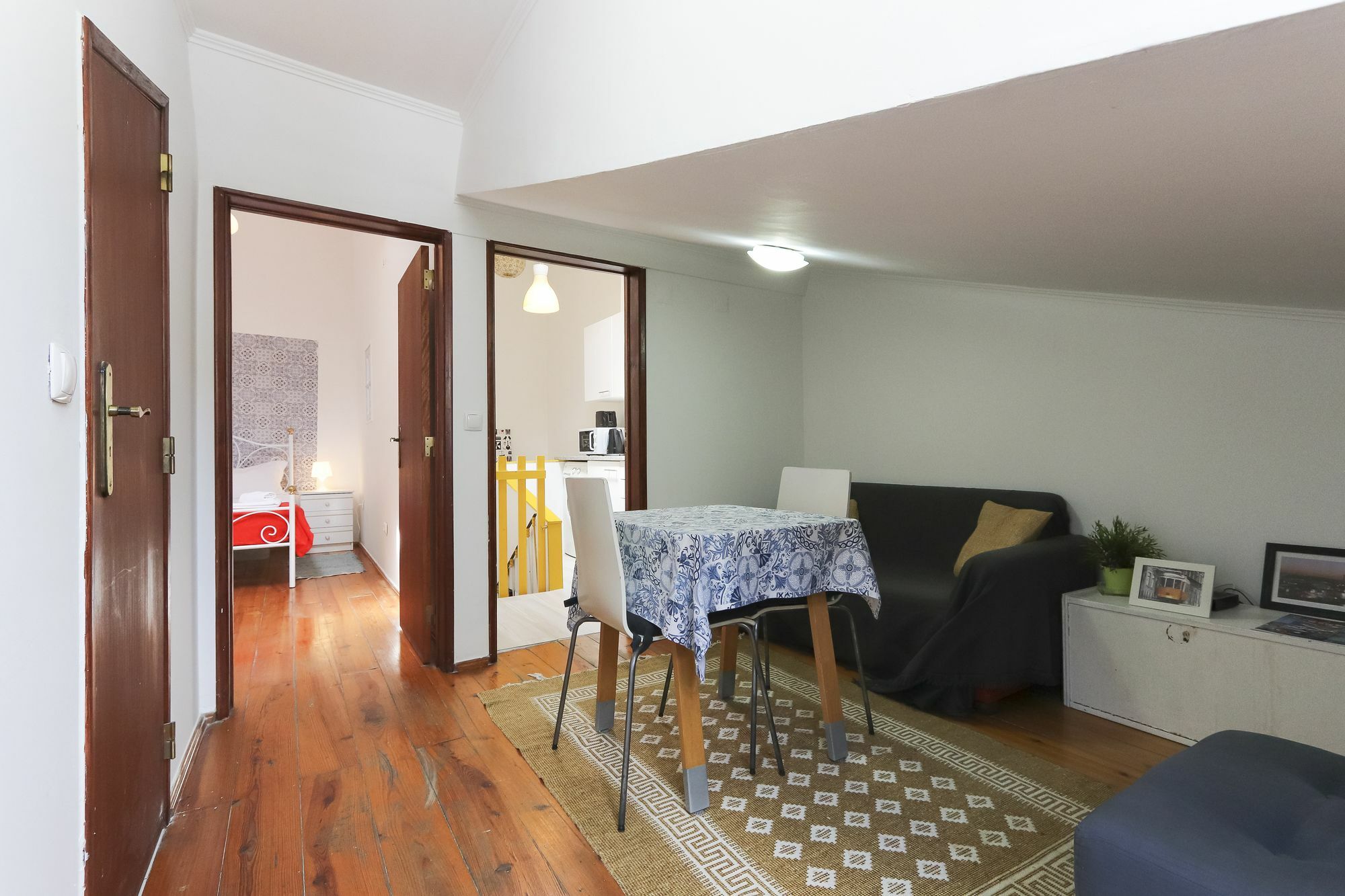Апартаменты Bairro Alto Cosy By Homing Лиссабон Экстерьер фото